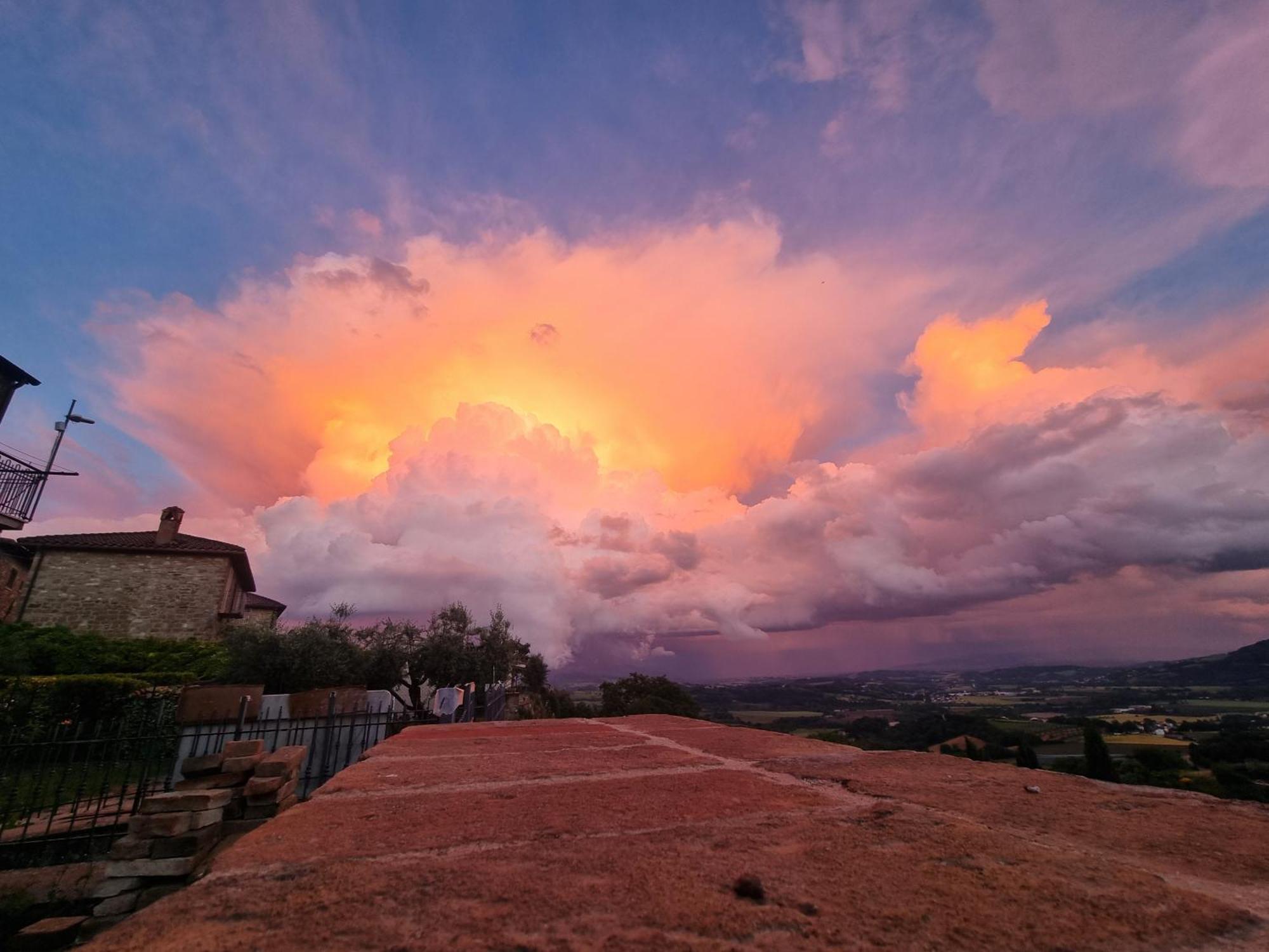 Vesionica Holiday House Perugia Civitella Benazzone Eksteriør bilde
